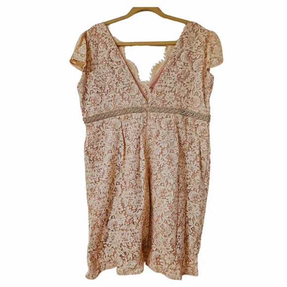 Lace Overlay Dress in Peach - Picture 3 of 6